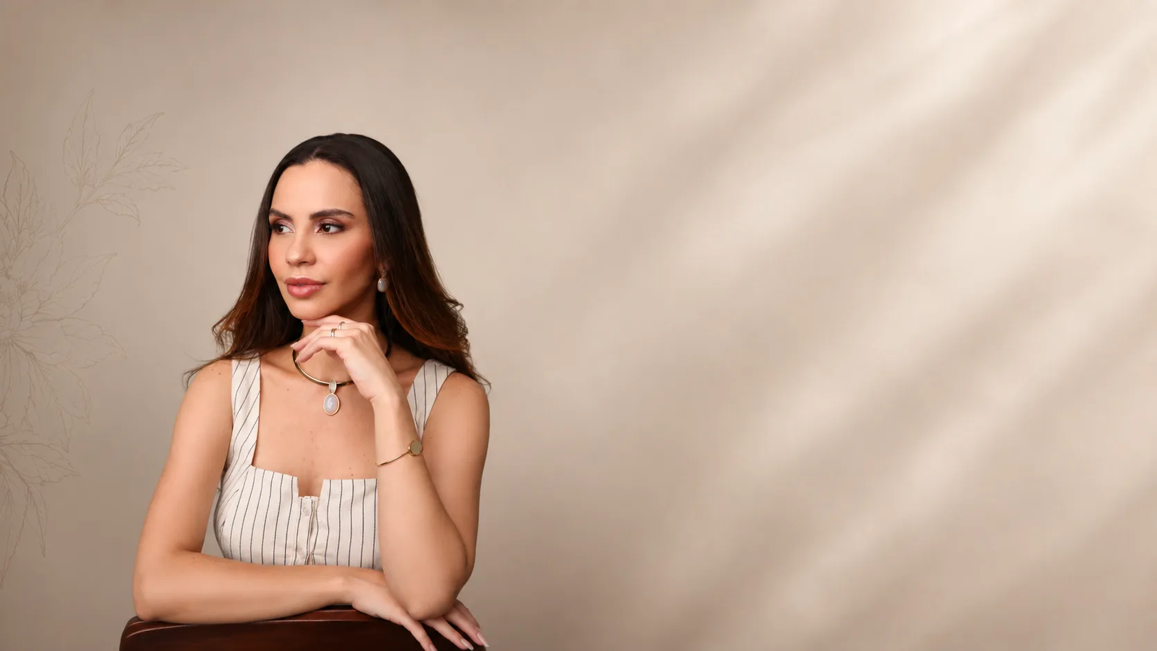 Dra. Carolinne Lima